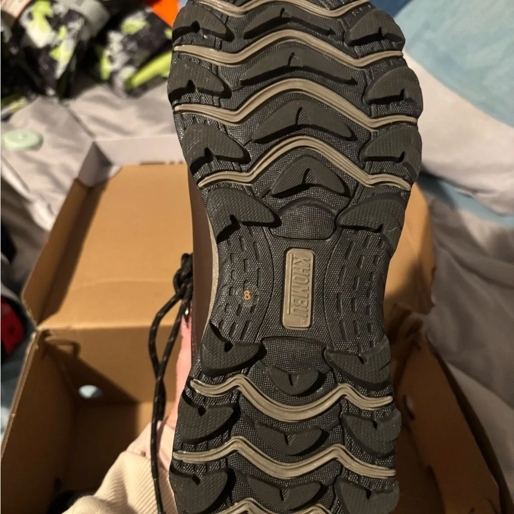 NWT Khombu Men's Water Hiker - Brown and Tan size 8